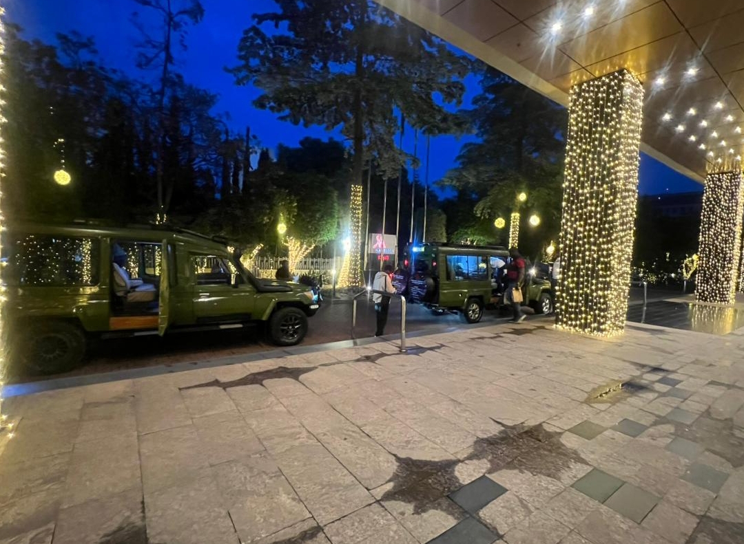 𝔸𝕚𝕣𝕡𝕠𝕣𝕥 𝕋𝕣𝕒𝕟𝕤𝕗𝕖𝕣