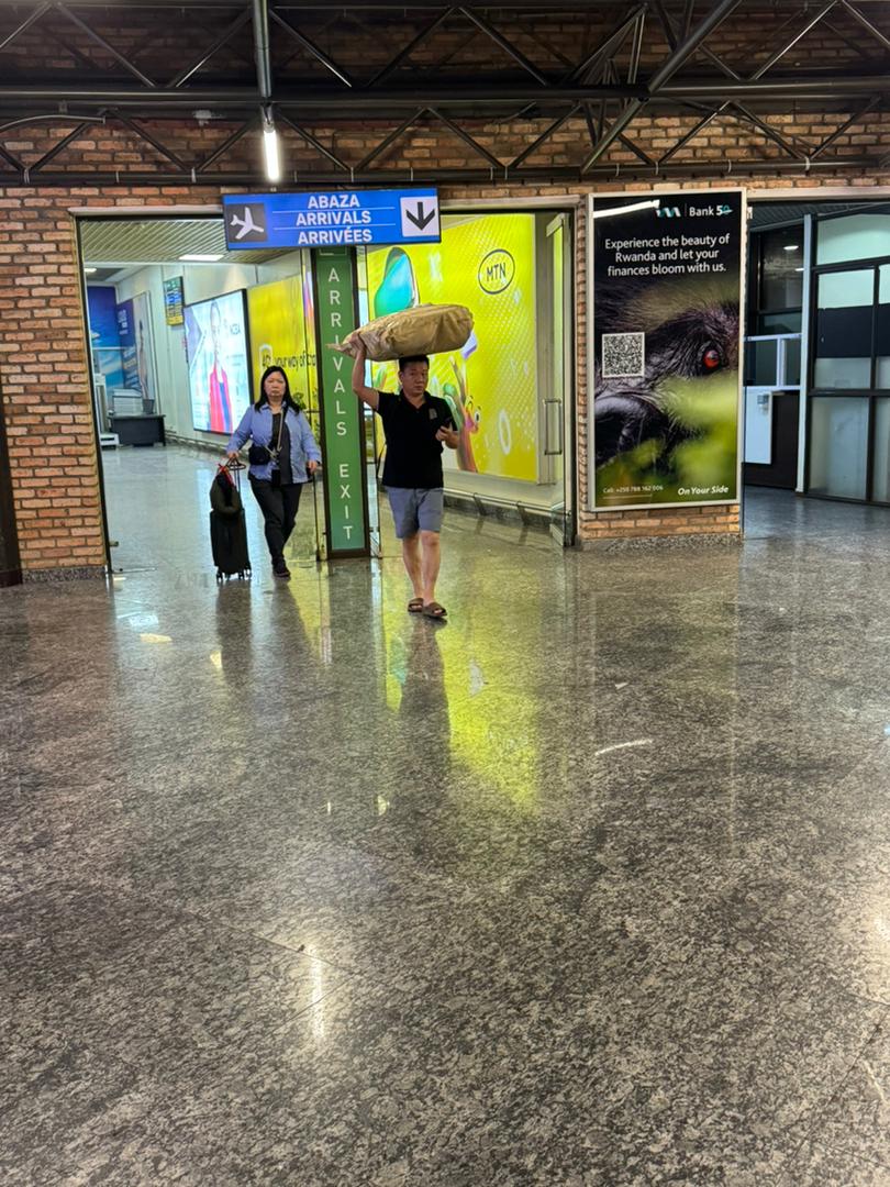 𝕋𝕒𝕚𝕝𝕒𝕟𝕕 ℂ𝕦𝕝𝕥𝕦𝕣𝕒𝕝